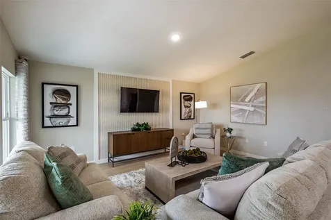 36702 Thornhedge Drive Zephyrhills FL 33541