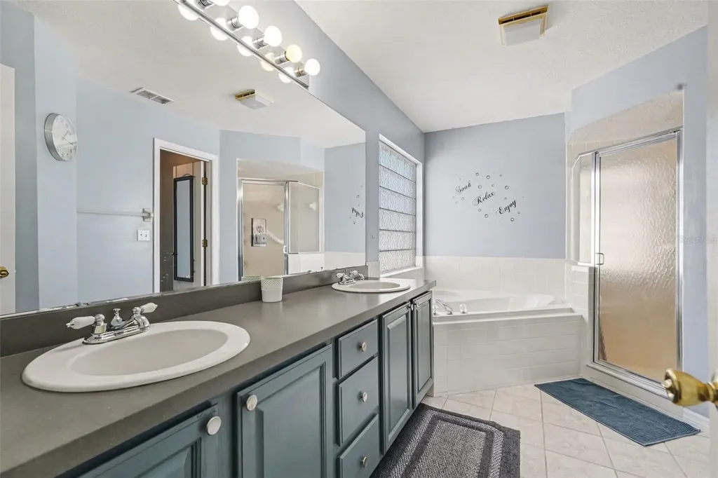 11229 Corey Pavin Lane San Antonio FL 33576