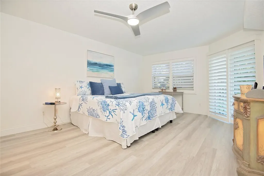 4 Oceans West Boulevard Daytona Beach FL 32118