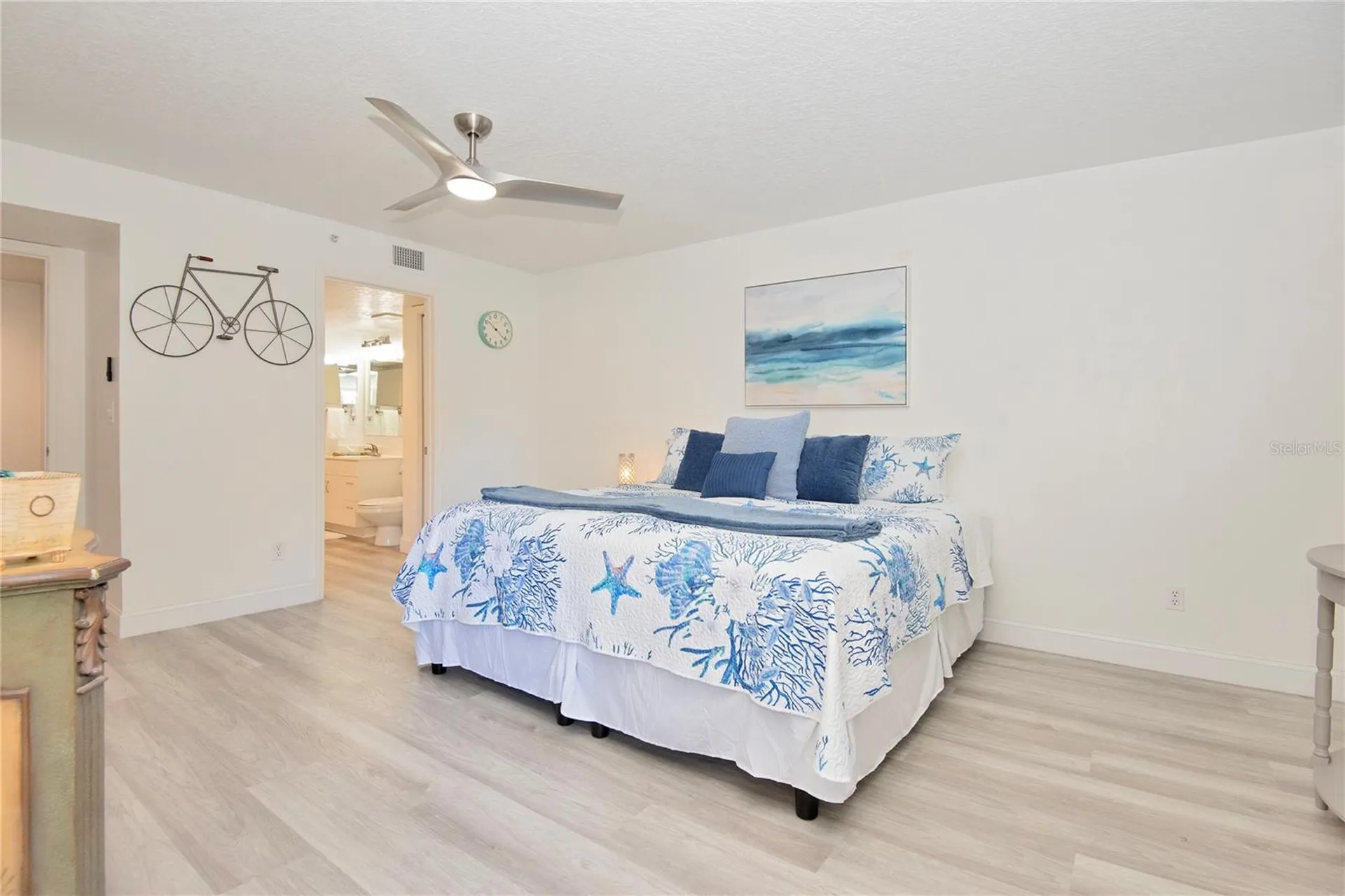 4 Oceans West Boulevard Daytona Beach FL 32118