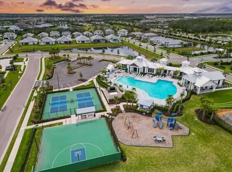 17502 Savory Mist Circle Bradenton FL 34211
