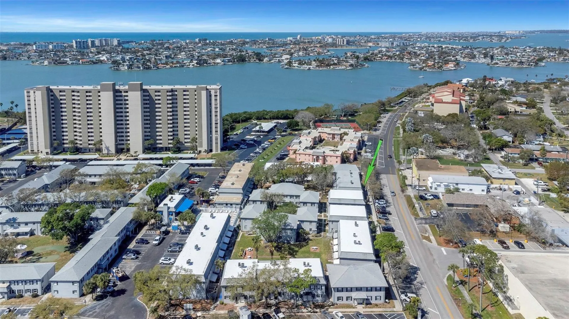 6976 Sunset Drive S St Petersburg FL 33707