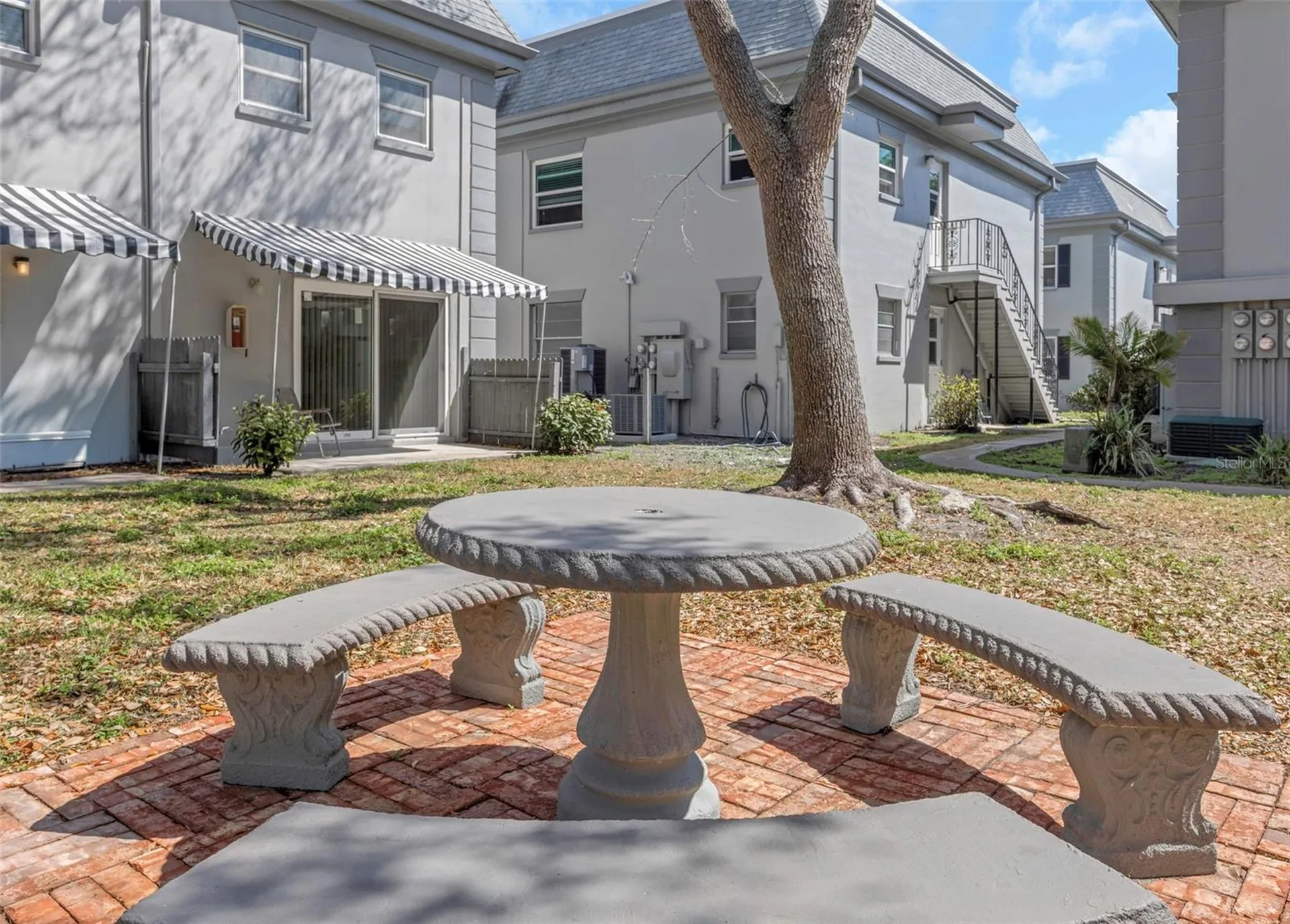 6976 Sunset Drive S St Petersburg FL 33707