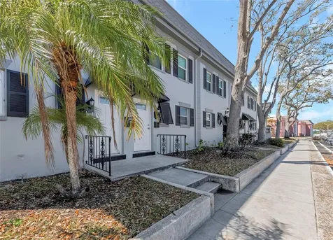 6976 Sunset Drive S St Petersburg FL 33707