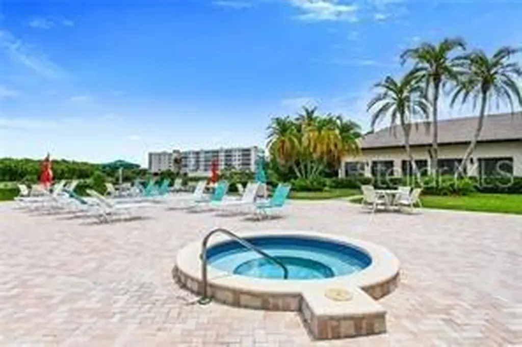 9950 62nd Terrace N St Petersburg FL 33708