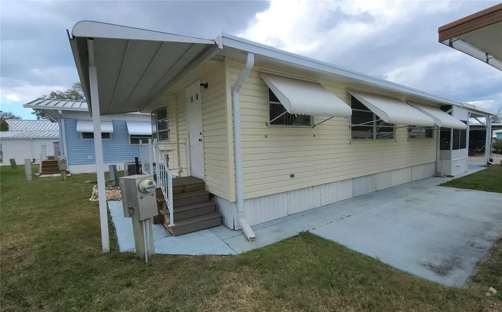 3275 26th Avenue E Bradenton FL 34208