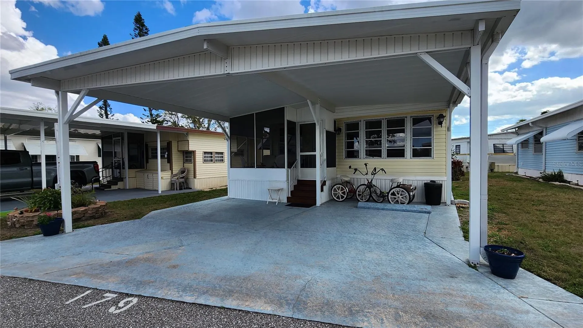 3275 26th Avenue E Bradenton FL 34208