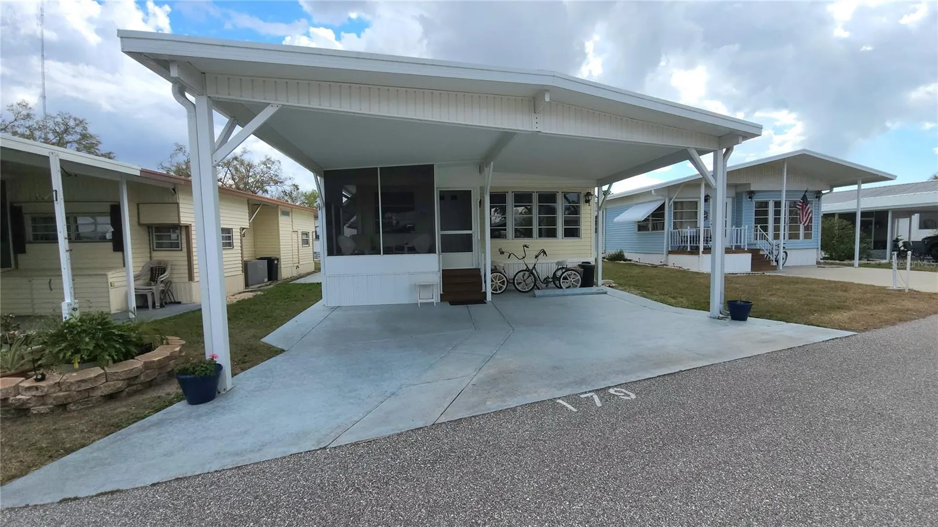 3275 26th Avenue E Bradenton FL 34208