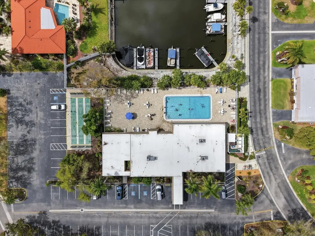 2320 Aquabluff Place Sarasota FL 34231