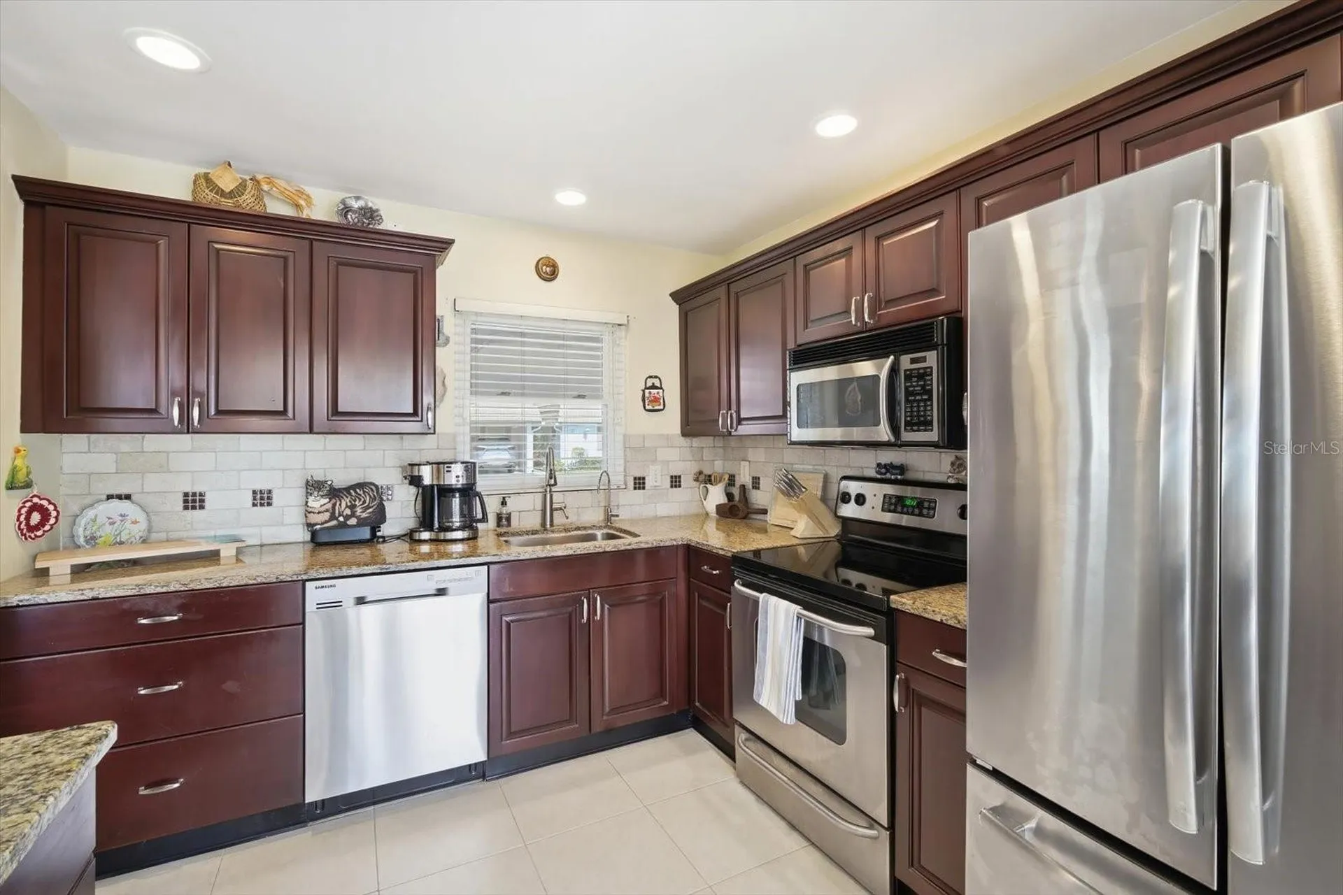 2320 Aquabluff Place Sarasota FL 34231