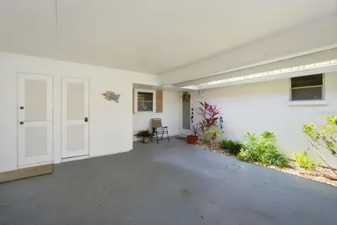 2320 Aquabluff Place Sarasota FL 34231
