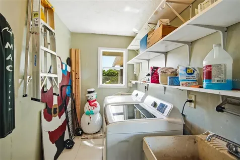 2320 Aquabluff Place Sarasota FL 34231