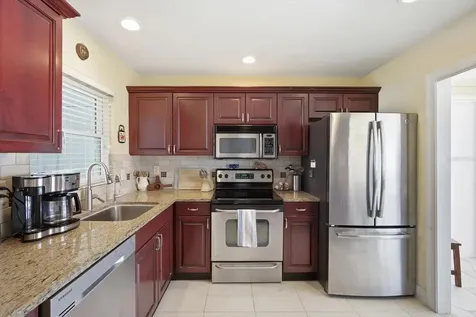 2320 Aquabluff Place Sarasota FL 34231