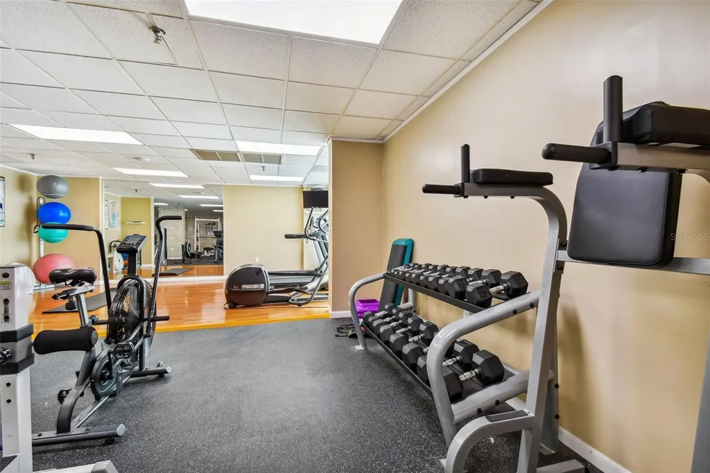 7050 Sunset Drive S South Pasadena FL 33707