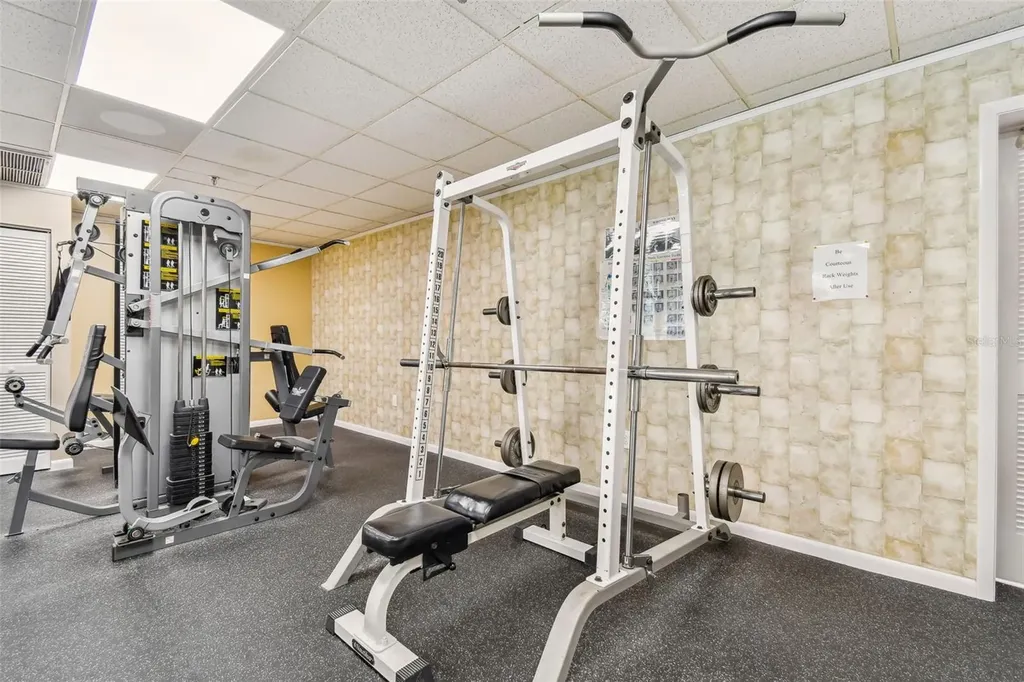 7050 Sunset Drive S South Pasadena FL 33707