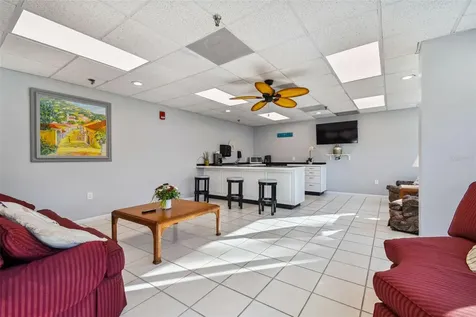 7050 Sunset Drive S South Pasadena FL 33707