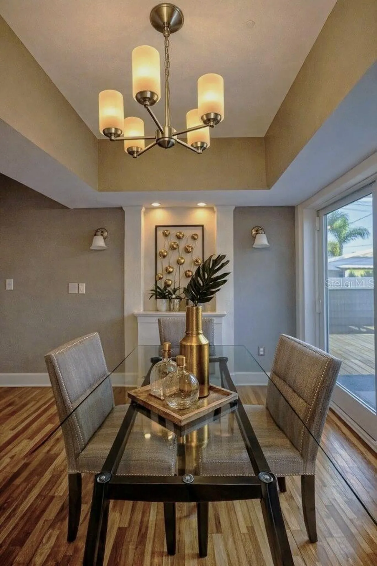 205 25th Avenue NE St Petersburg FL 33704