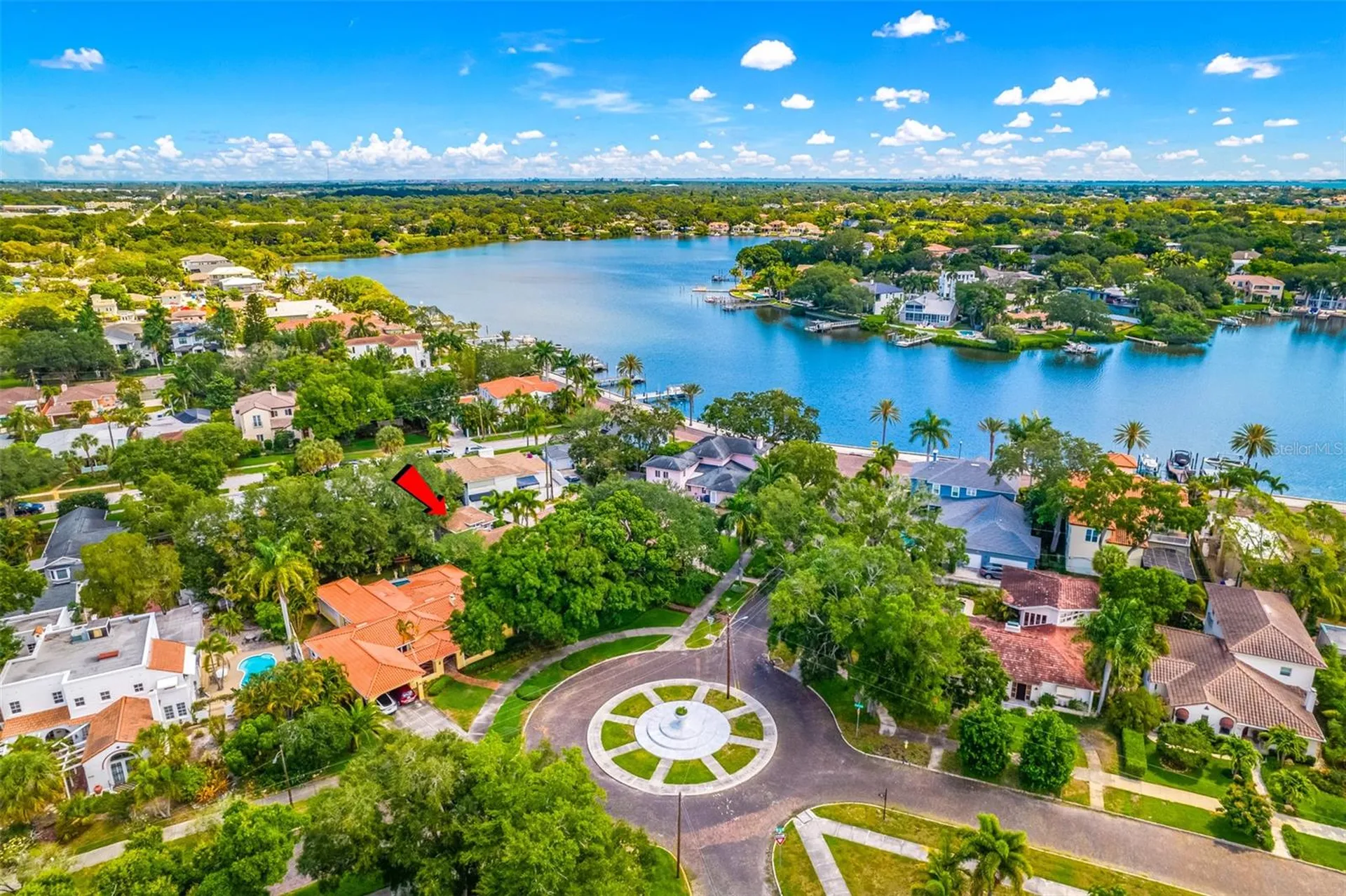 205 25th Avenue NE St Petersburg FL 33704