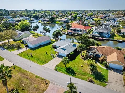 109 Coral Reef Court N Palm Coast FL 32137