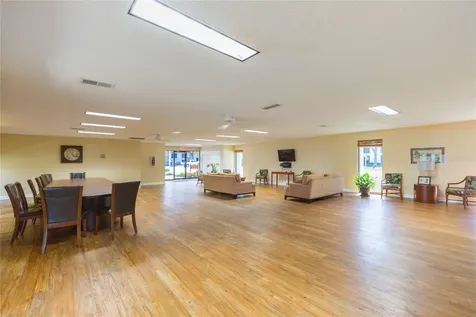 4513 S Oak Drive Tampa FL 33611