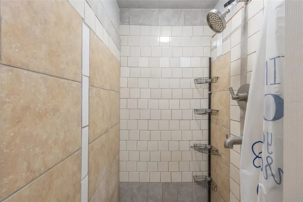 2142 SE 185th Terrace Silver Springs FL 34488