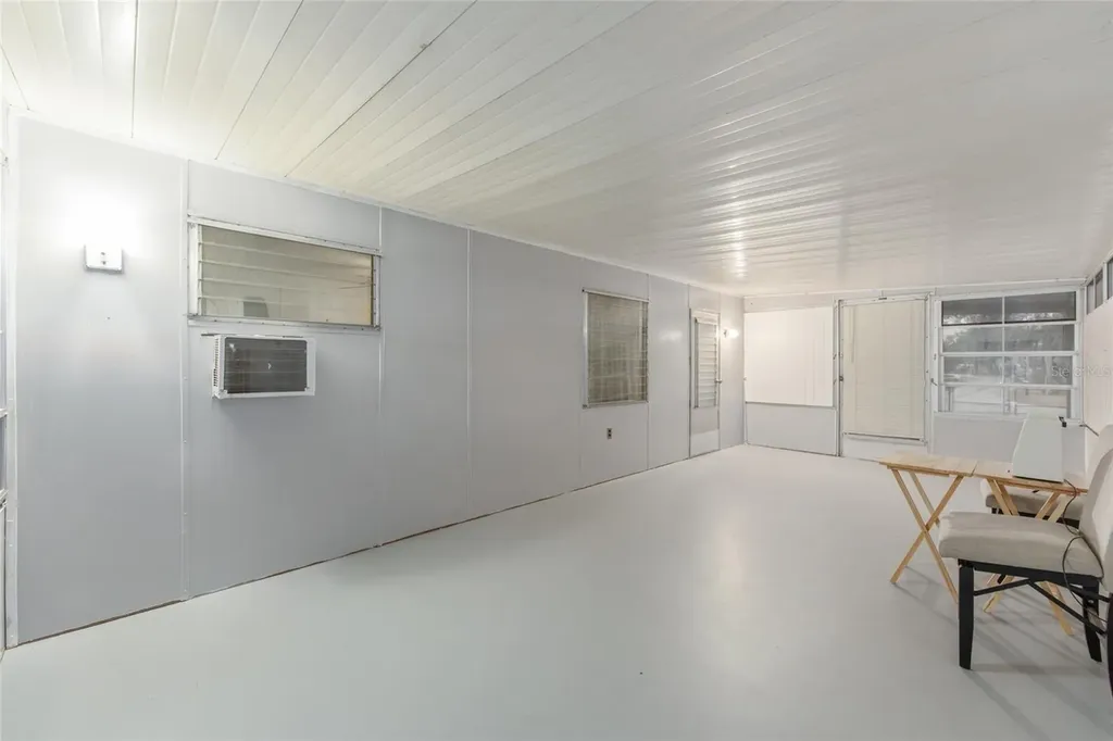 2142 SE 185th Terrace Silver Springs FL 34488