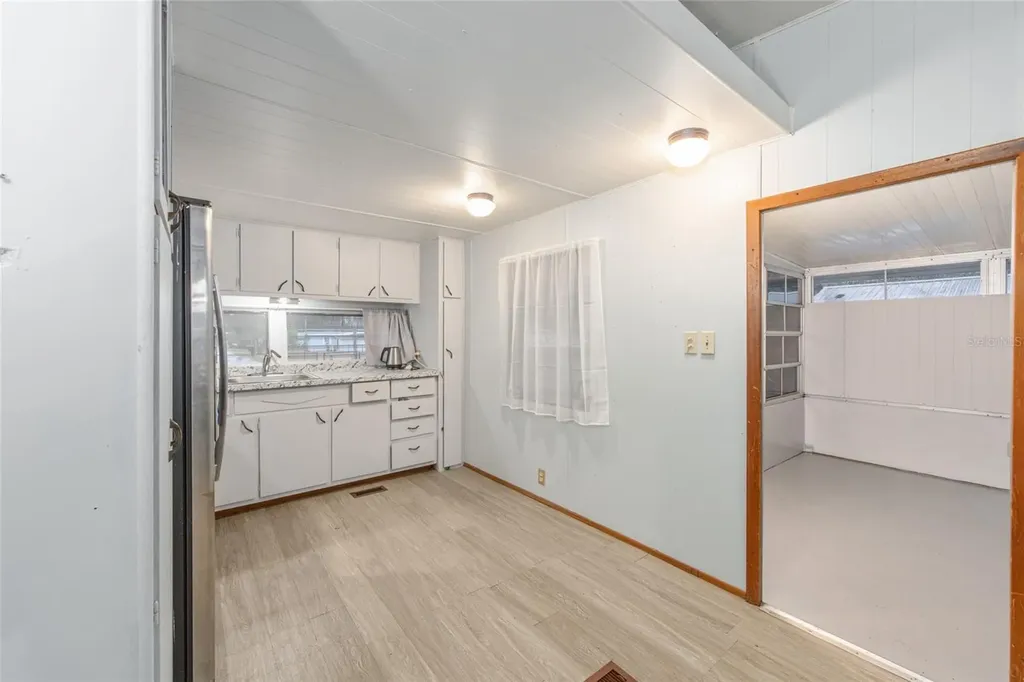 2142 SE 185th Terrace Silver Springs FL 34488