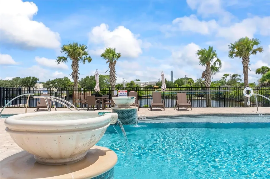 6 Del Palma Drive Palm Coast FL 32137