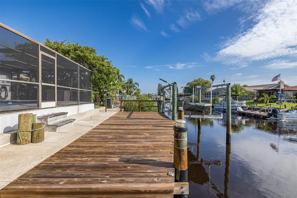 9816 San Mateo Way Port Richey FL 34668