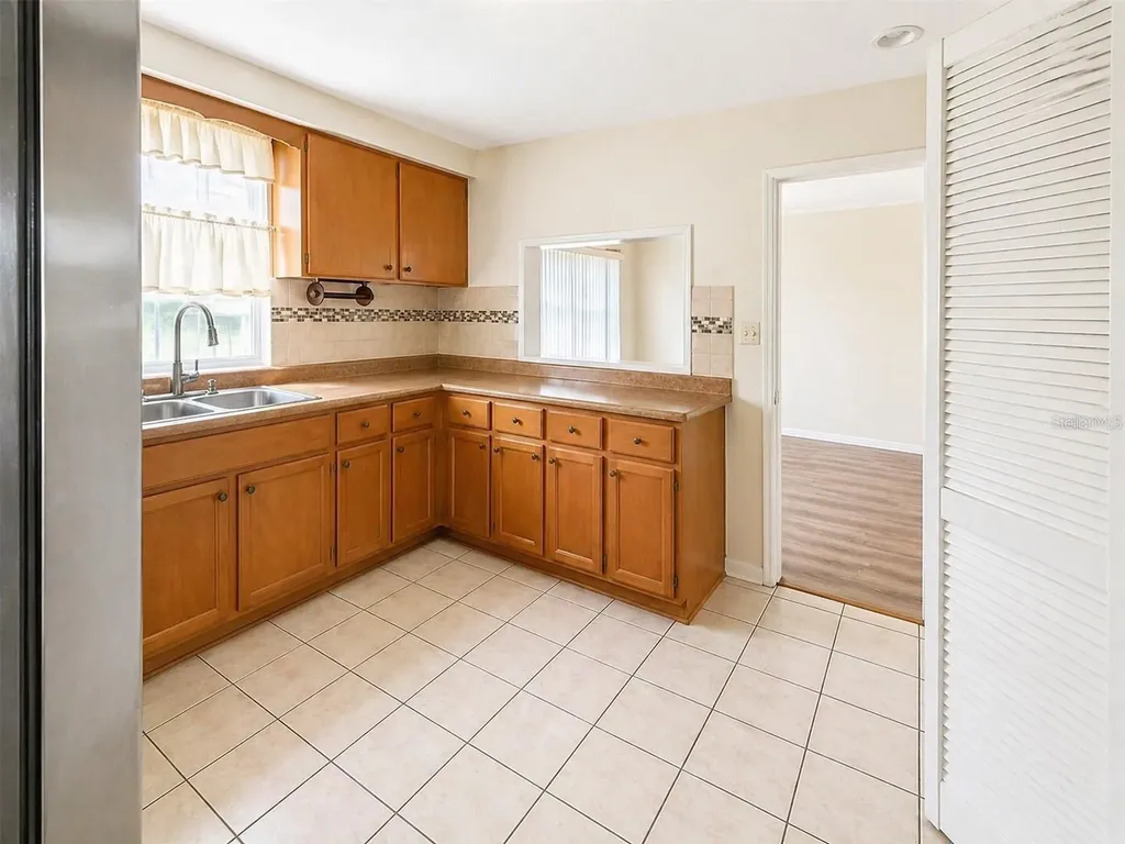 5230 11th Avenue S Gulfport FL 33707