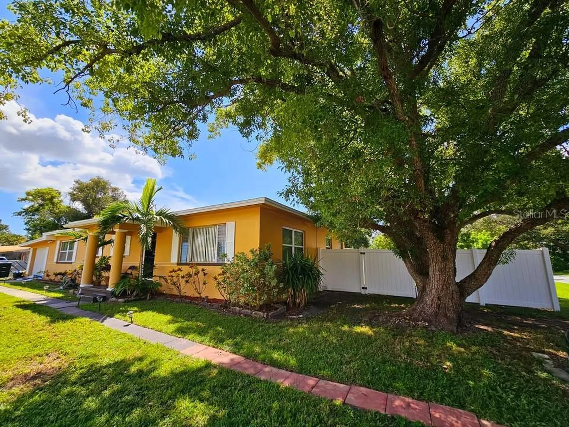 5230 11th Avenue S Gulfport FL 33707