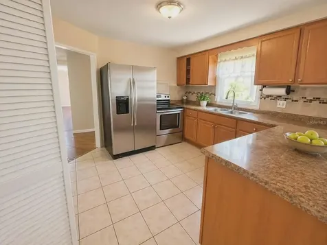 5230 11th Avenue S Gulfport FL 33707