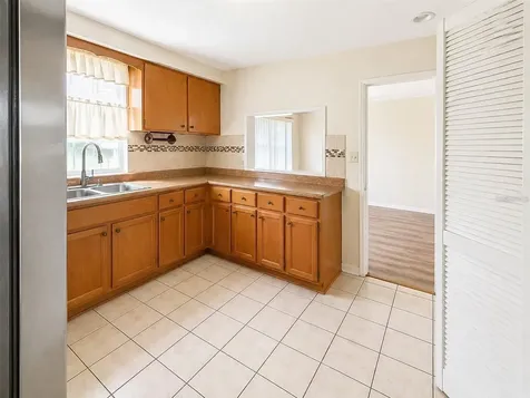 5230 11th Avenue S Gulfport FL 33707