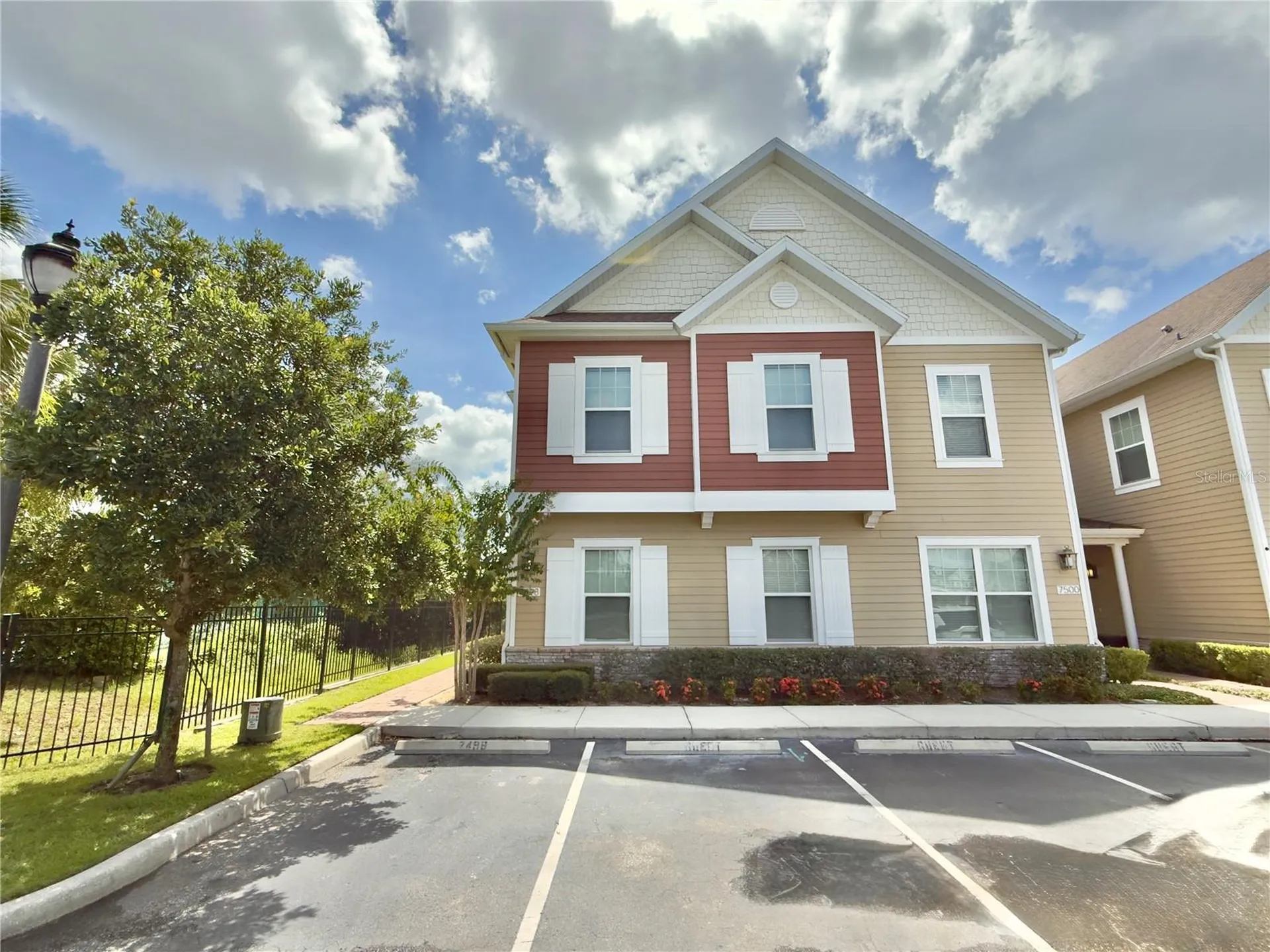 7498 Sunville Avenue Kissimmee FL 34747
