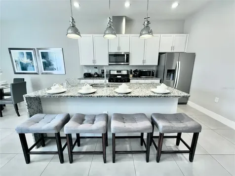 7498 Sunville Avenue Kissimmee FL 34747