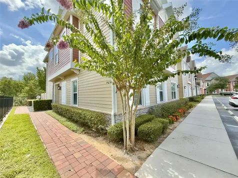 7498 Sunville Avenue Kissimmee FL 34747