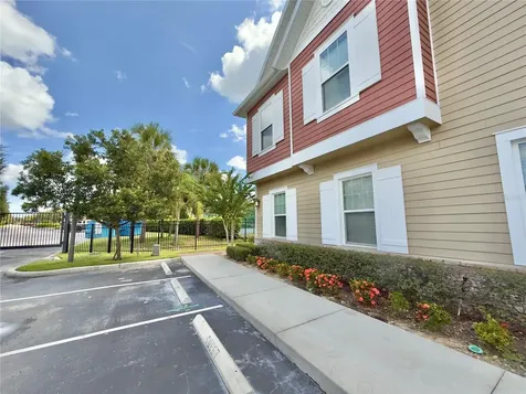 7498 Sunville Avenue Kissimmee FL 34747