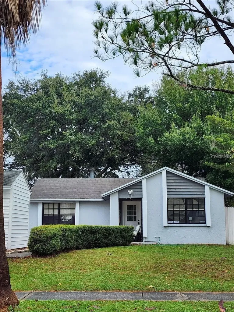 3244 Fox Lake Drive Tampa FL 33618