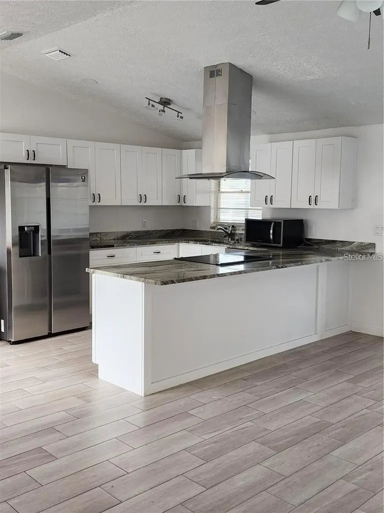 3244 Fox Lake Drive Tampa FL 33618