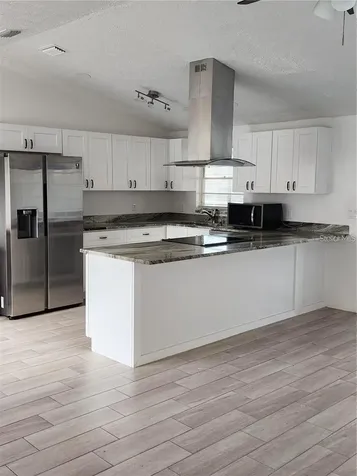 3244 Fox Lake Drive Tampa FL 33618