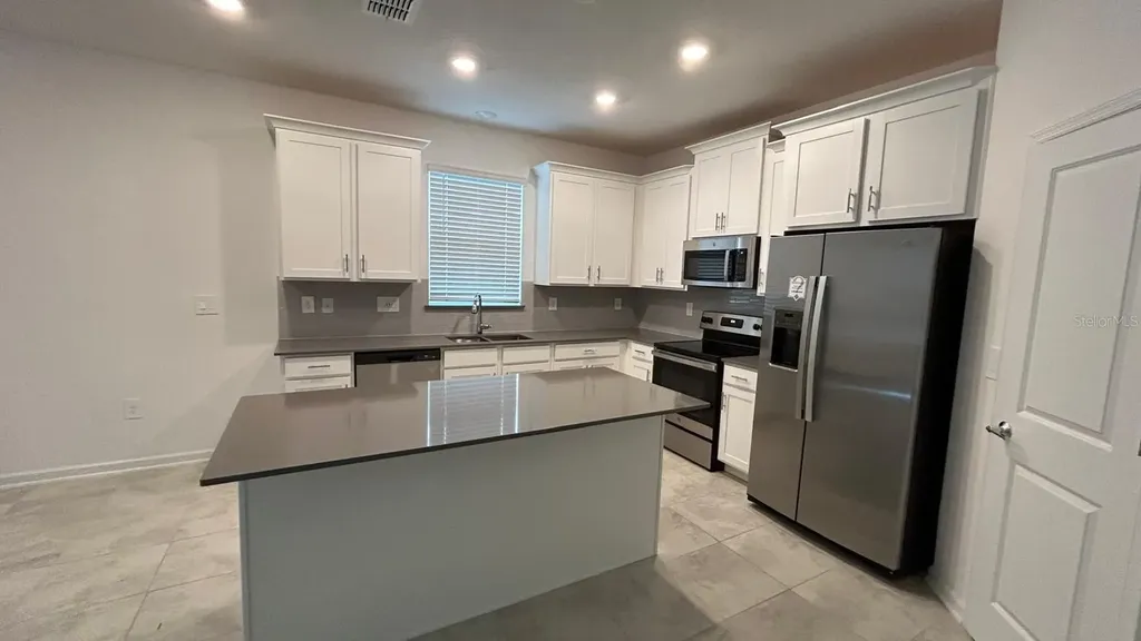913 Laurel View Way Groveland FL 34736