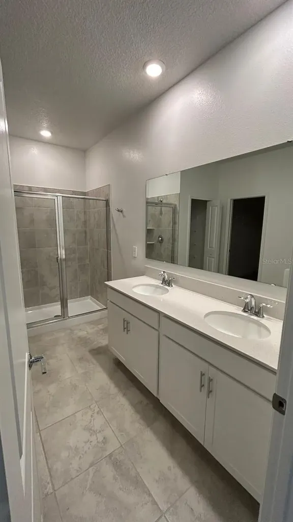 913 Laurel View Way Groveland FL 34736