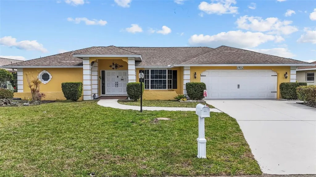 1932 Pebble Beach Court Venice FL 34293