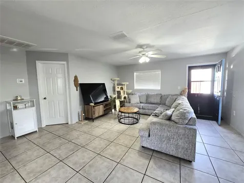 5422 Amy Lane New Port Richey FL 34652