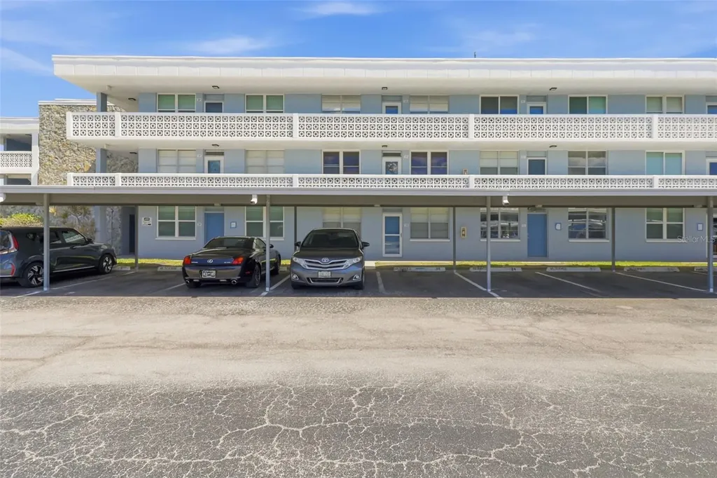 4895 Bay Street NE St Petersburg FL 33703