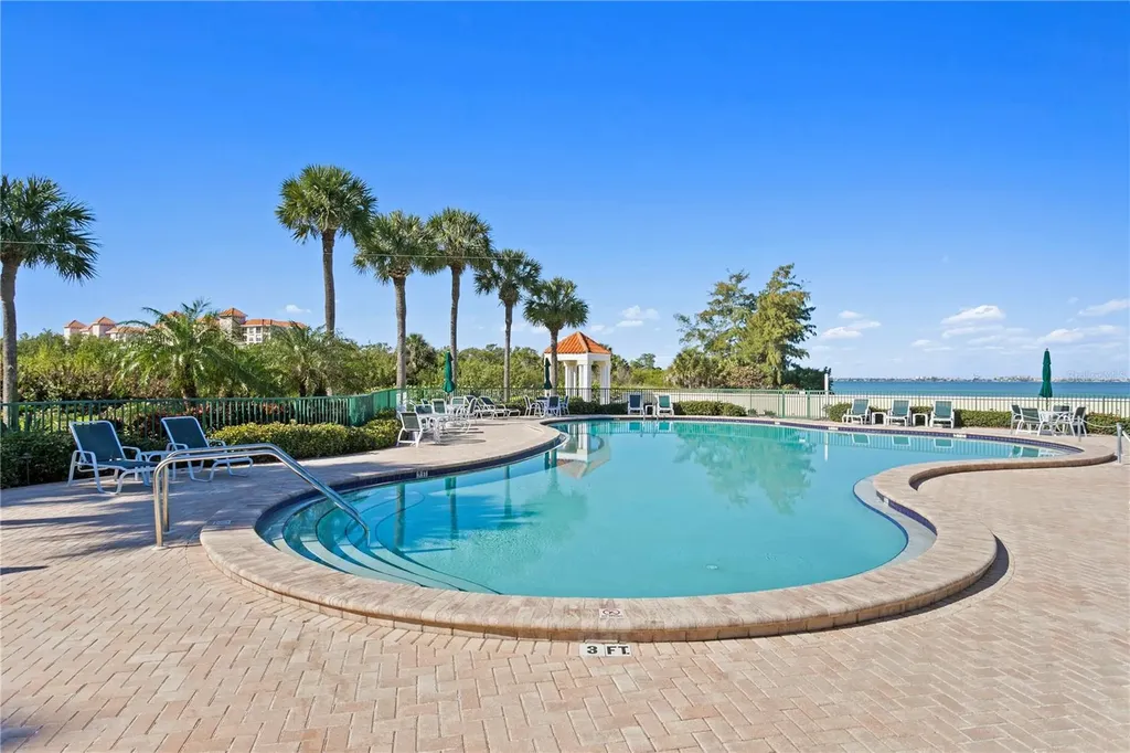4717 Dolphin Cay Lane S St Petersburg FL 33711
