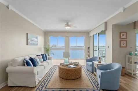 4717 Dolphin Cay Lane S St Petersburg FL 33711