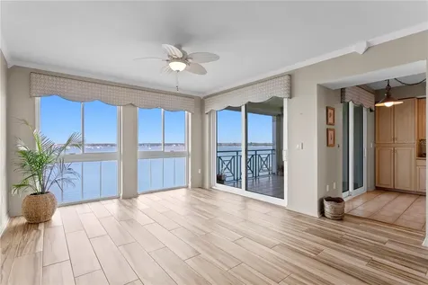 4717 Dolphin Cay Lane S St Petersburg FL 33711