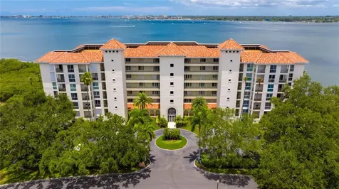 4717 Dolphin Cay Lane S St Petersburg FL 33711