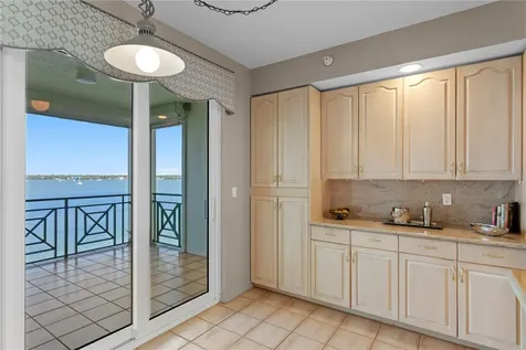4717 Dolphin Cay Lane S St Petersburg FL 33711